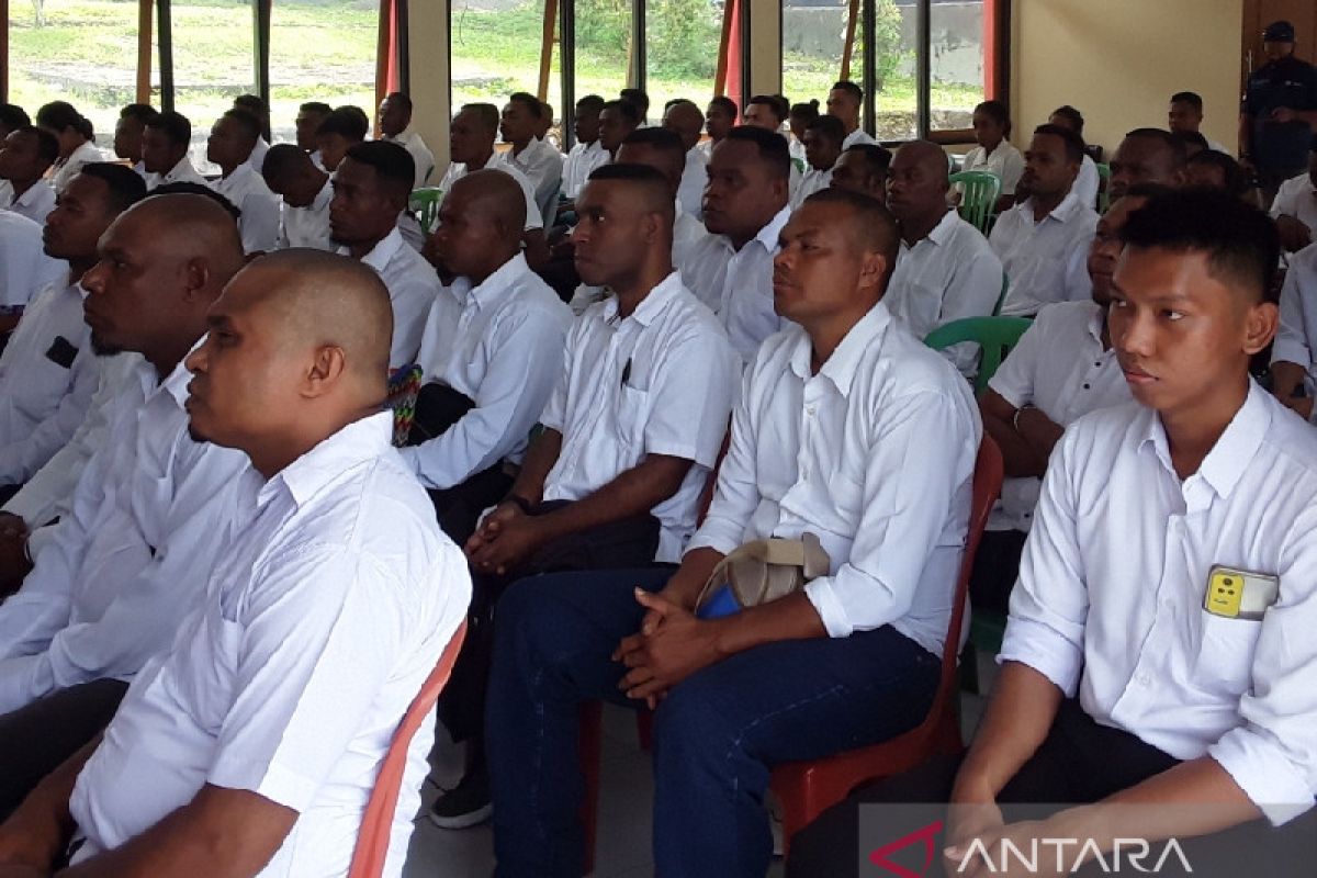 Pemkab Biak latih ketrampilan kejuruan 112 pencari kerja pemuda Papua