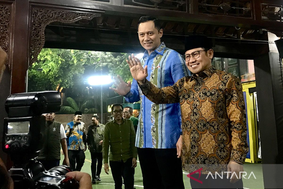 AHY sambut kedatangan Cak Imin dan rombongan PKB di Cikeas