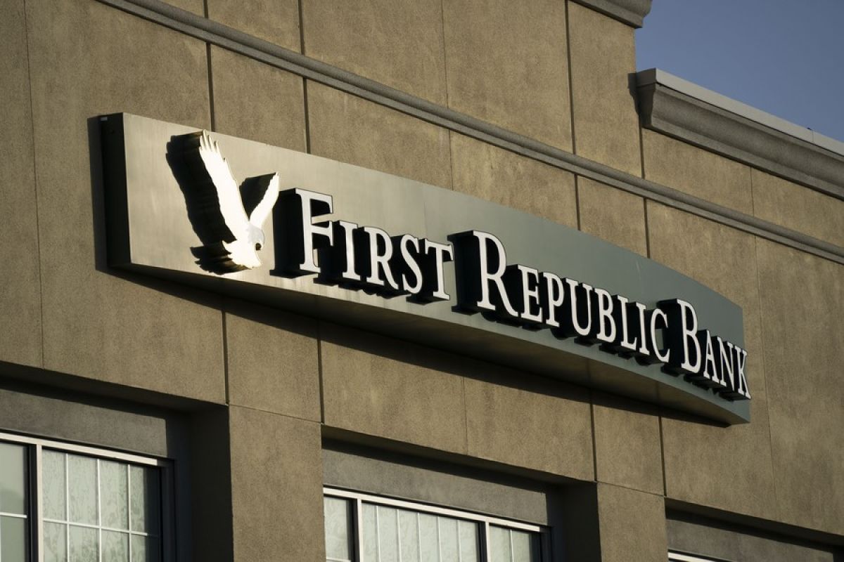 First Republic Bank di AS kolaps, saham perbankan Eropa ikutan anjlok