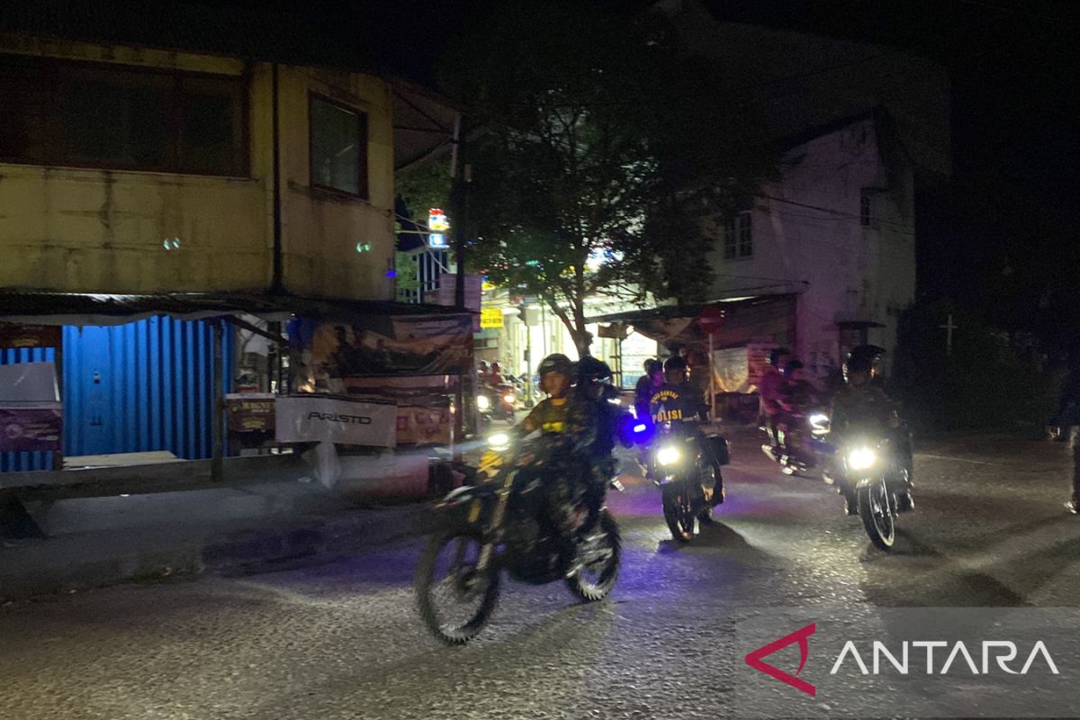 Cegah kecelakaan lalu lintas, Polres Bangka Barat gelar patroli malam