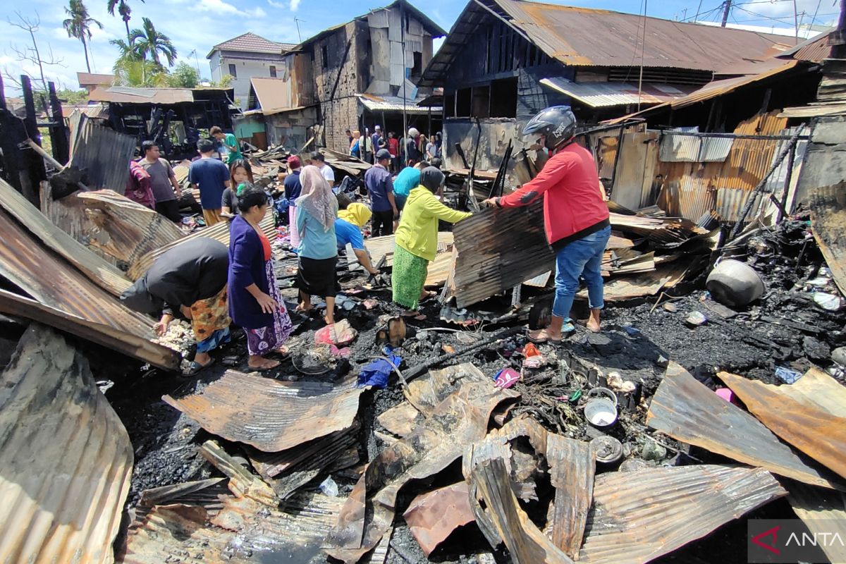 Puluhan rumah kontrakan terbakar di Kampung Gedang Banjarmasin