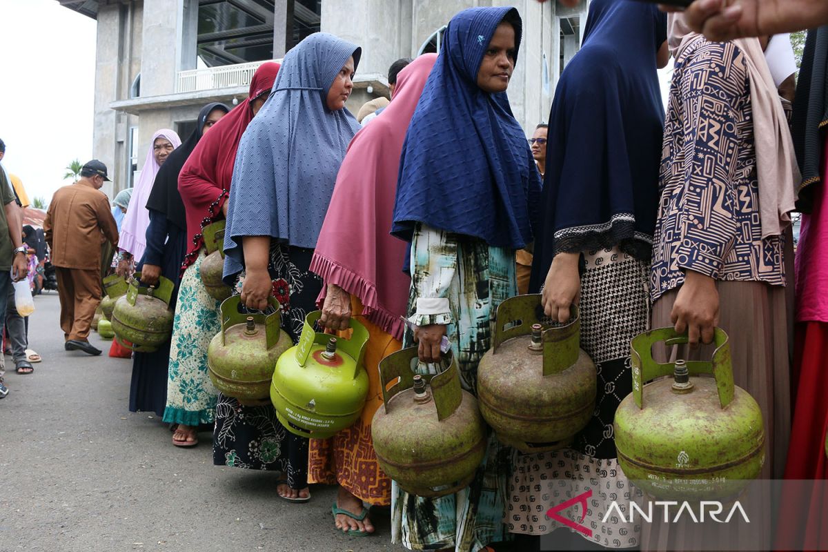 FOTO - Operasi pasar gas elpiji bersubsidi usai lebaran