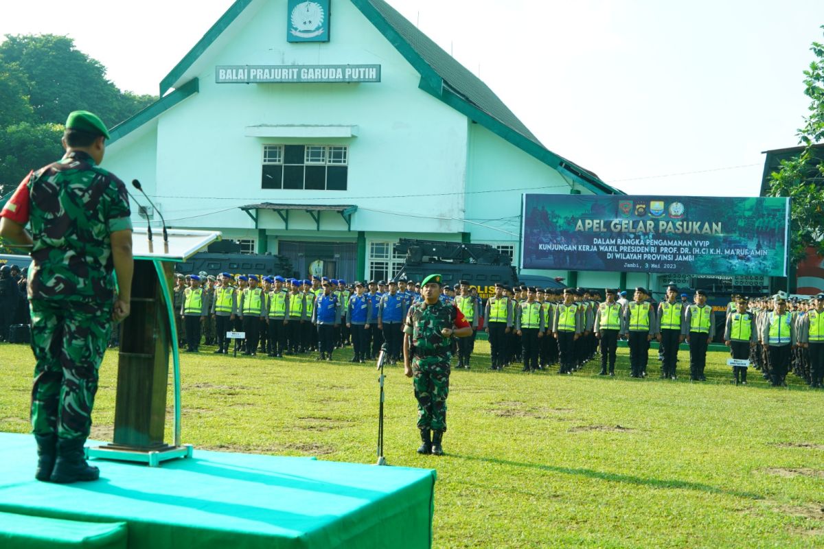 Korem 042/Gapu gelar pasukan PAM kunjungan Wakil Presiden ke Jambi