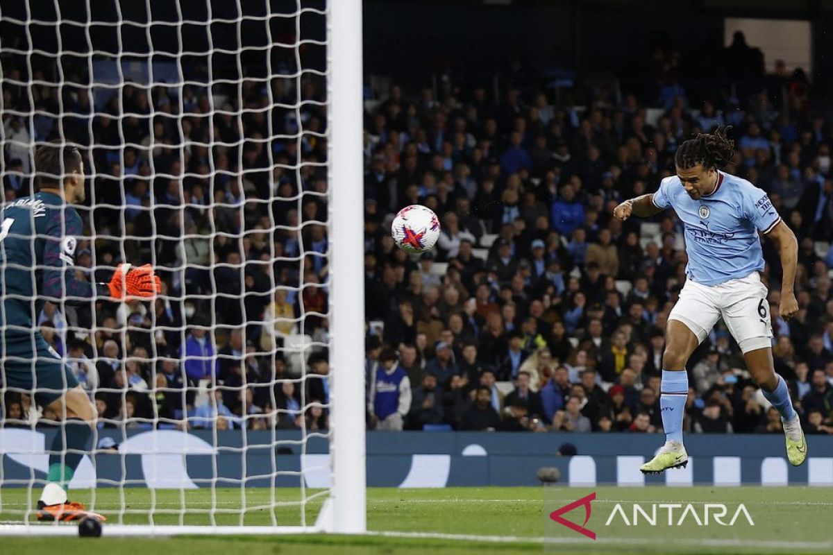 Liga Inggris: Manchester City perpanjang kontrak Nathan Ake sampai 2027
