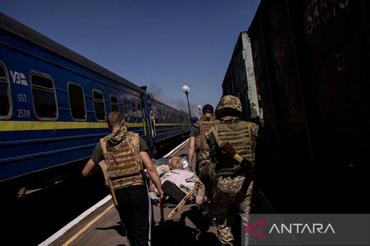 Presiden Ukraina: Rusia bombardir Kherson, 21 warga sipil tewas