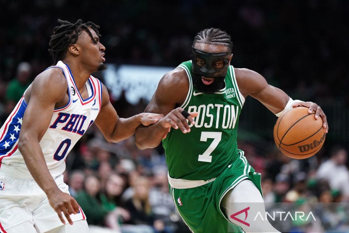 Celtics tahan 76ers hanya cetak 87 poin, menangkan gim kedua