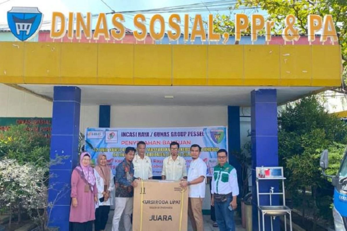 Dinas Sosial PPr dan PA Pesisir Selatan terima bantuan kursi roda dari PT Incasi Raya