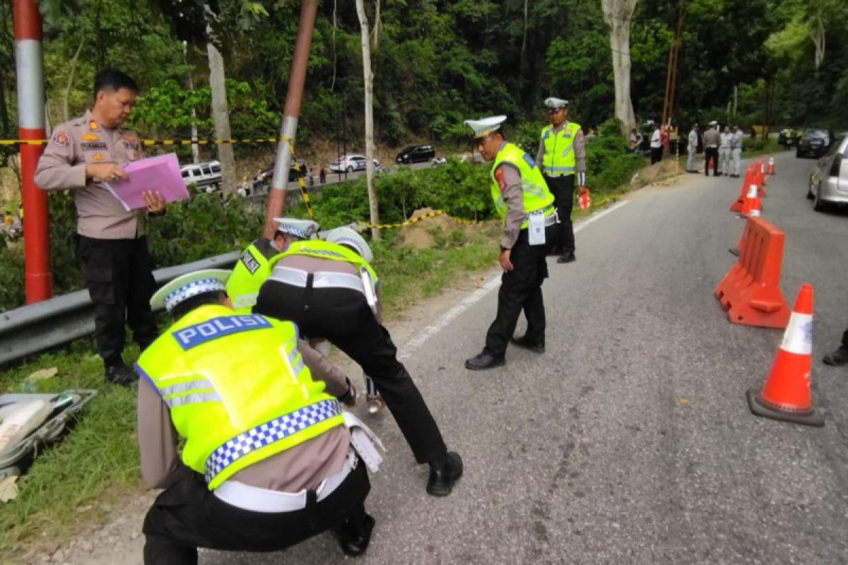 Jenazah korban kecelakaan bus masuk jurang di Parigi dipulangkan ke daerah asal