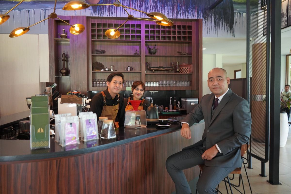 The Royale Krakatau gelar ajang pencarian seniman barista kopi di Cilegon