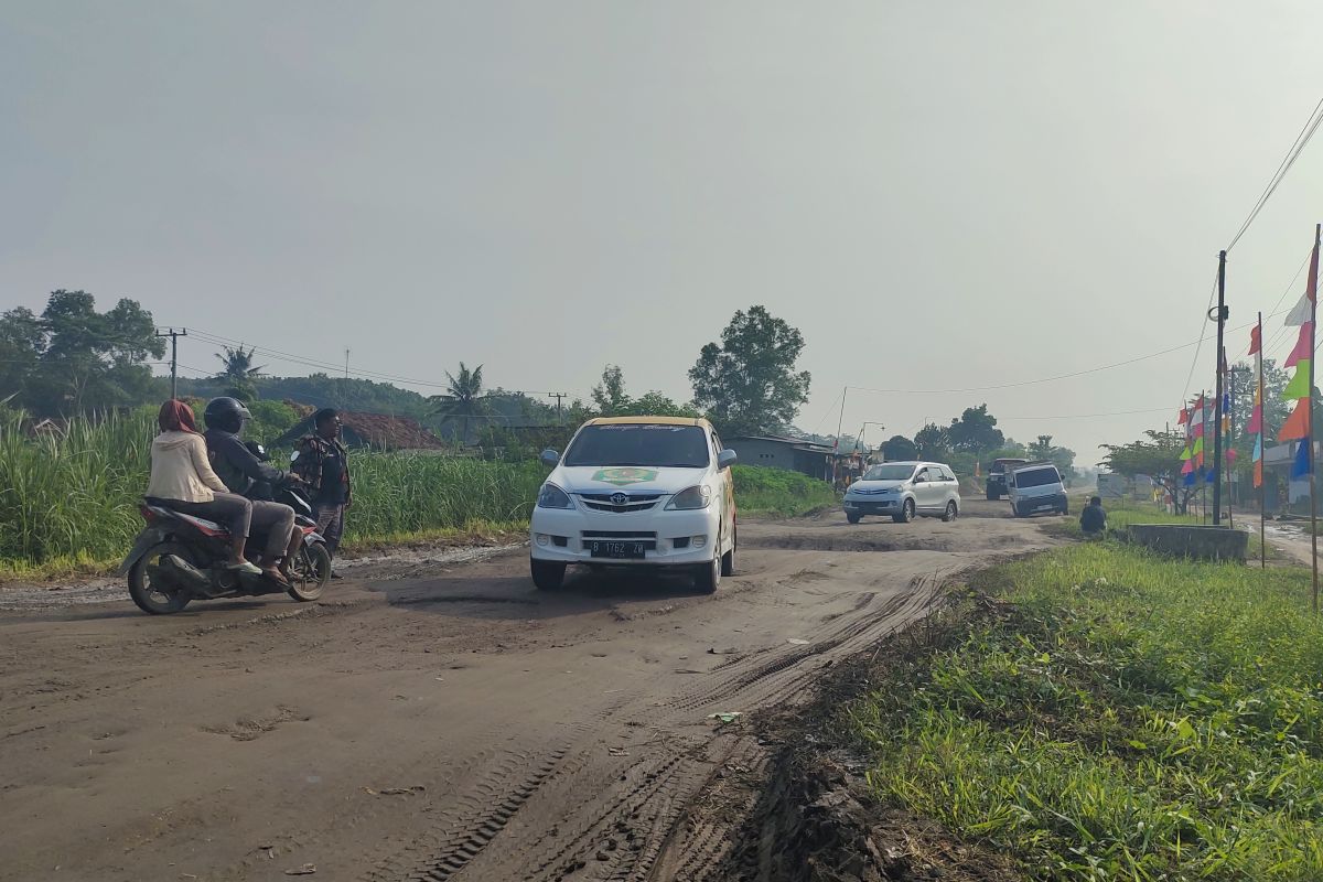Warga Lampung harap perbaikan jalan dilakukan menyeluruh