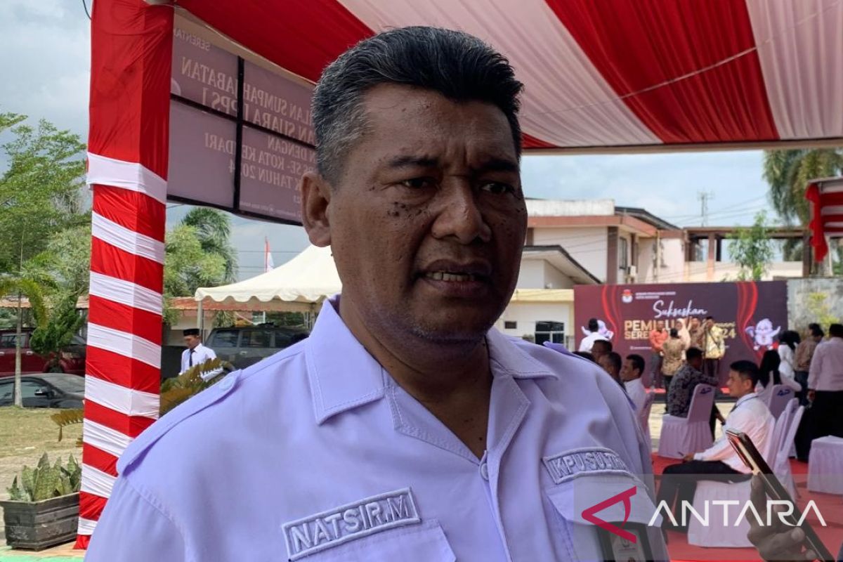 KPU Sullawesi Tenggara terima dua pendaftar balon anggota DPD RI