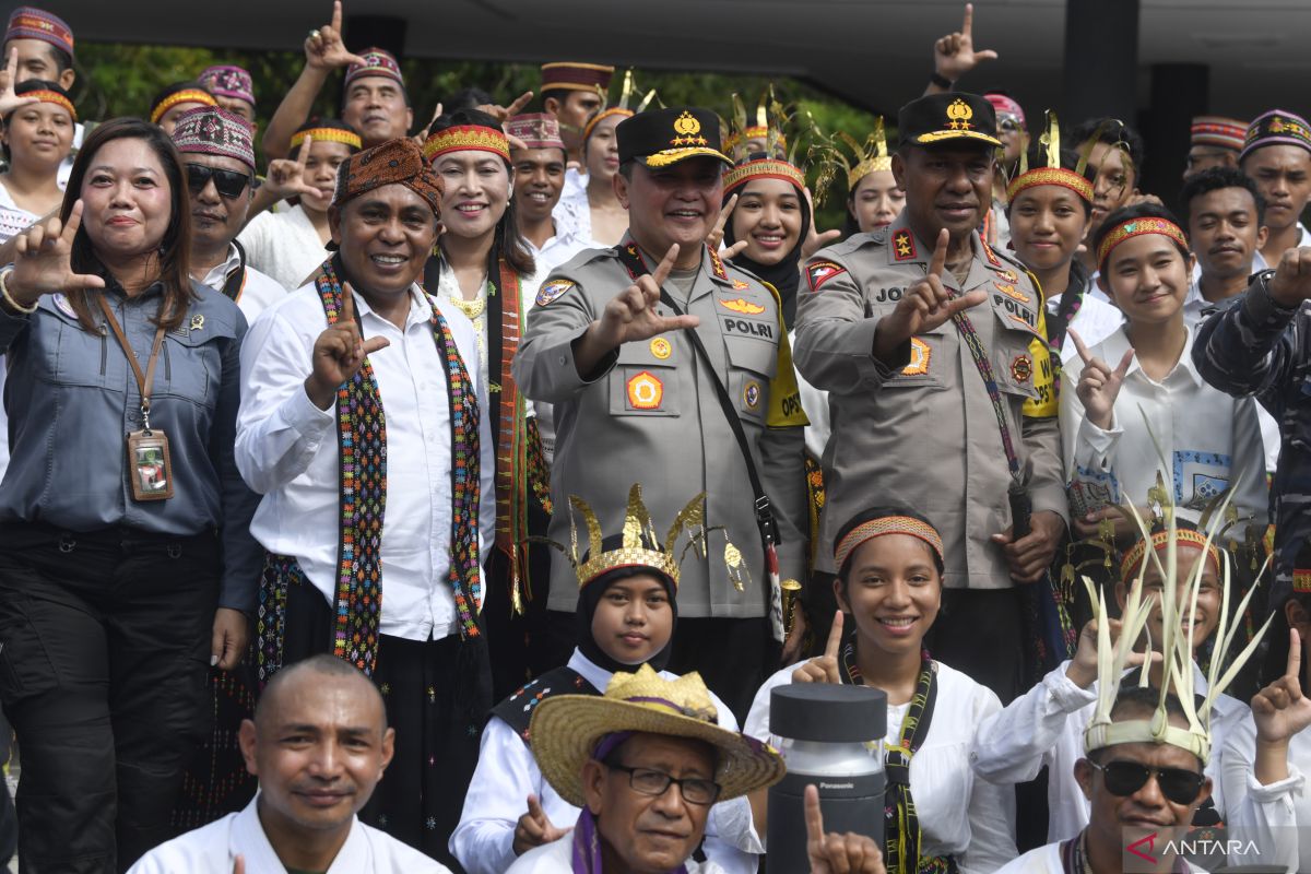 Polri-masyarakat Labuan Bajo deklarasikan komitmen sukseskan KTT ASEAN