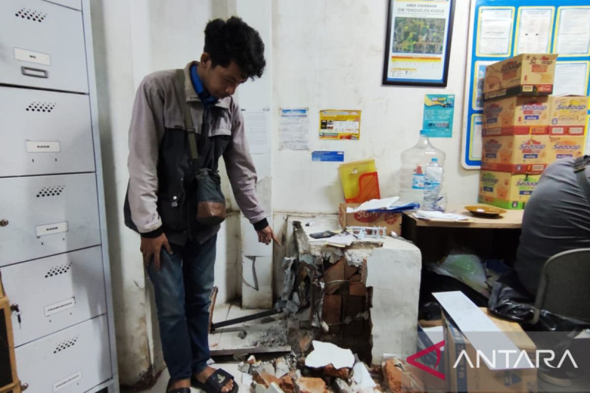 Polres  Kudus selidiki kasus pembobolan brangkas uang toko minimarket