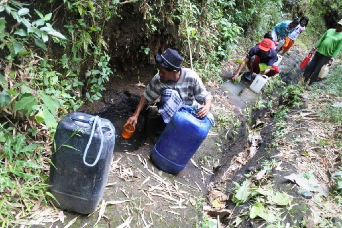 Dinas ESDM Jatim upayakan penggantian pompa sumur bor rusak di Situbondo