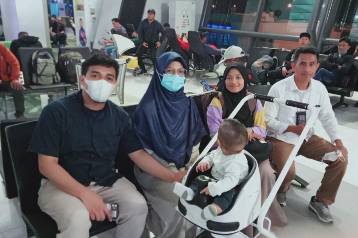 Empat WNI asal Malut korban konflik Sudan tiba di Ternate