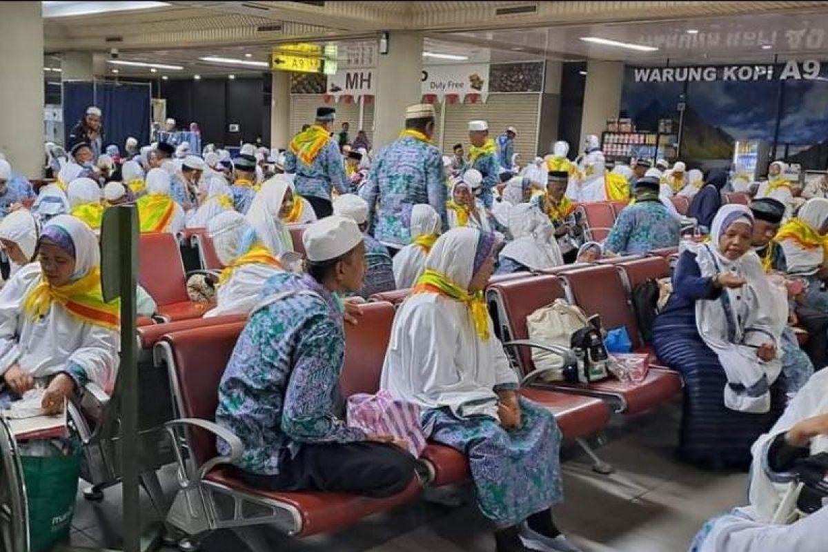 696 calon haji Riau belum lunasi biaya haji