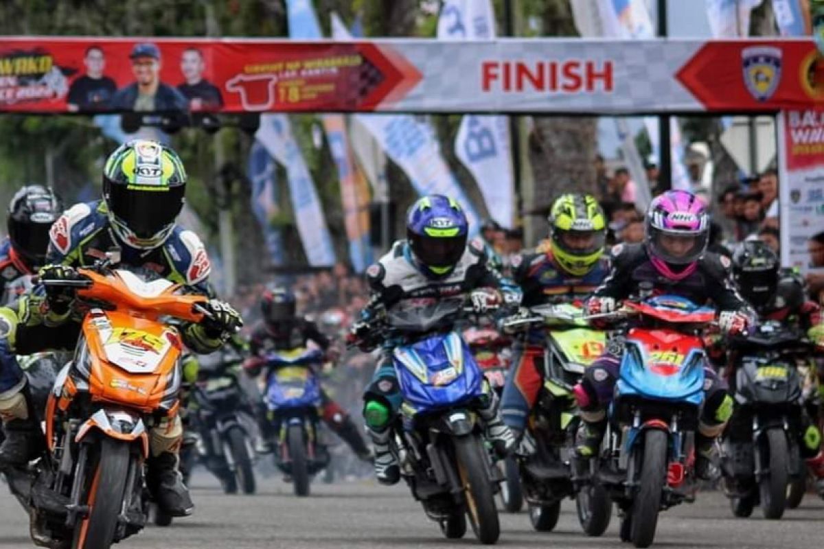 Antisipasi balap liar, Bukittinggi gelar balap motor Sudirman Drag Bike