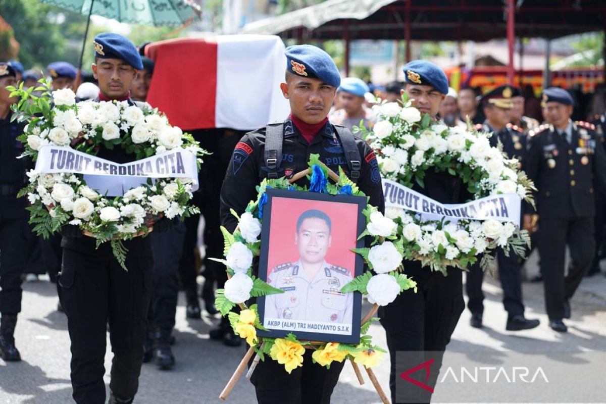 Meninggal di Papua, Wadansat Brimob Polda Sumbar dimakamkan di Banda Aceh
