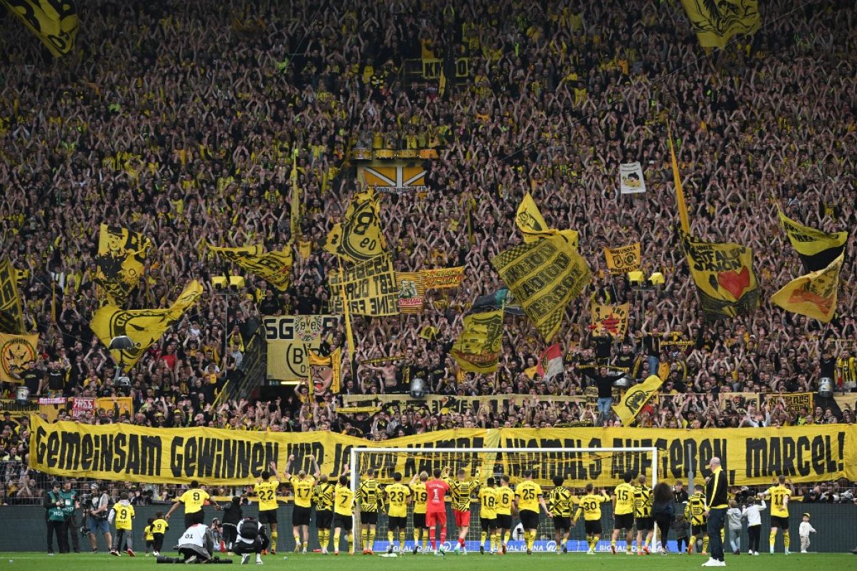 Dortmund gelontorkan enam gol ke gawang Wolfsburg tanpa balas