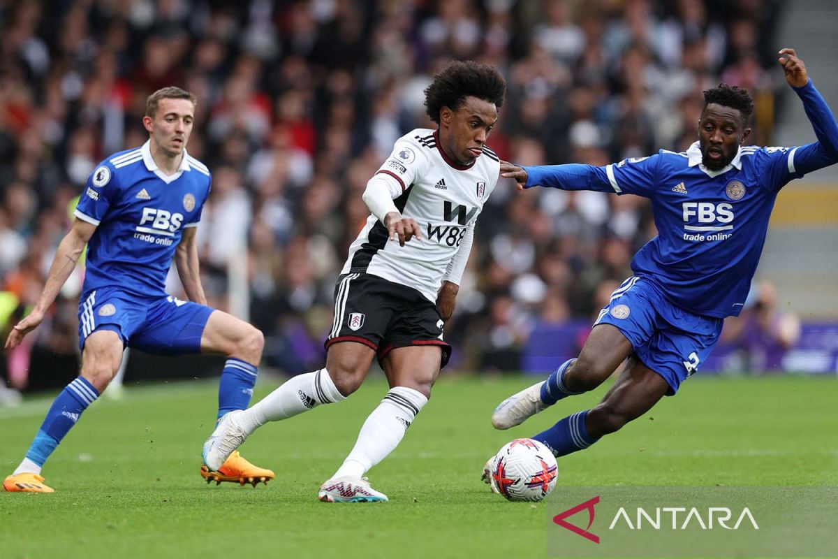 Fulham kembali kontrak Willian