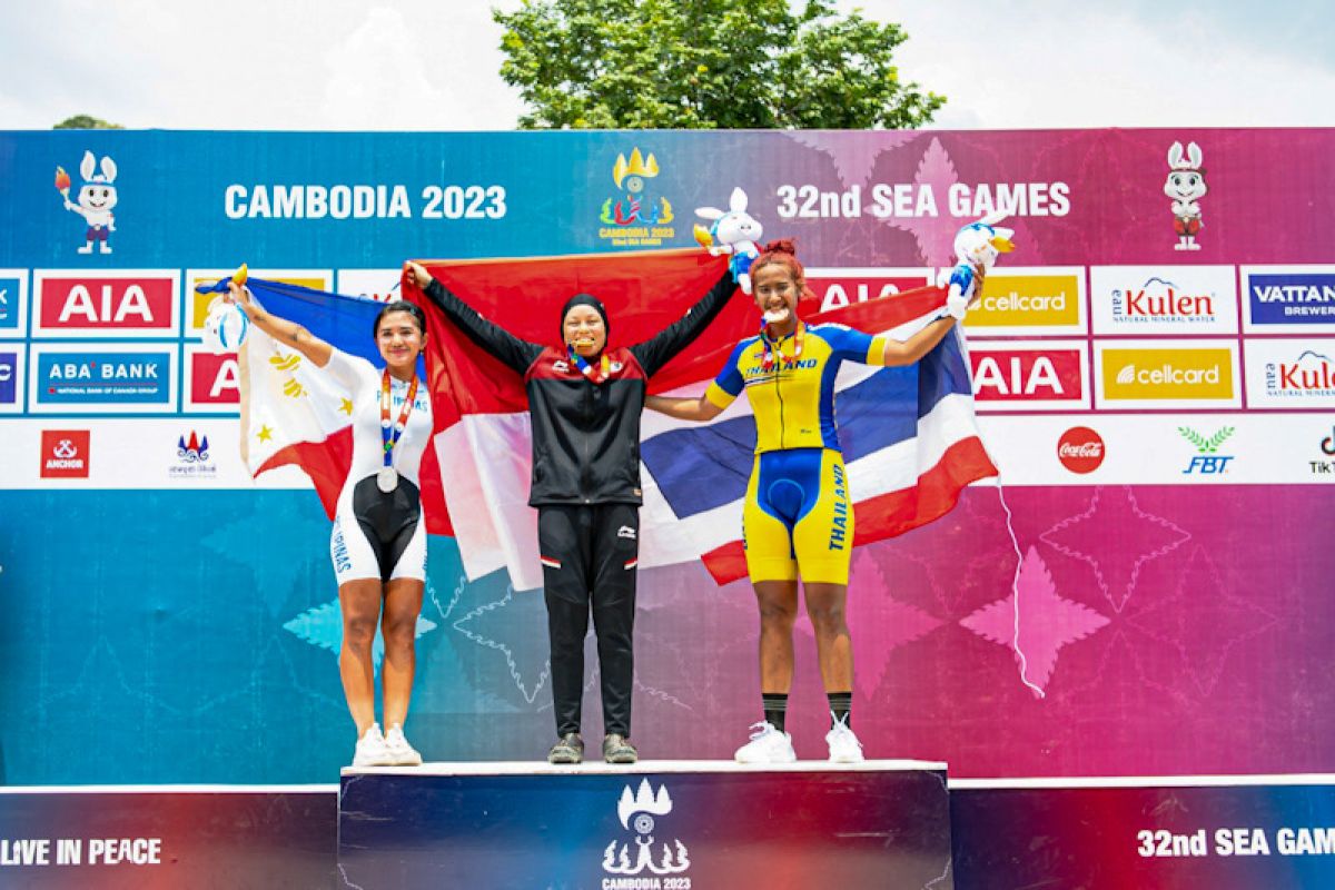 SEA Games 2023: Pembalap sepeda Dara Latifah debut manis sabet emas kedua