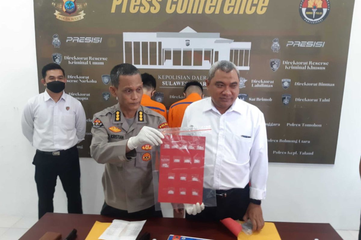 Polda Sulut  tangkap dua tersangka beserta 15 paket Sabu di Minahasa Selatan