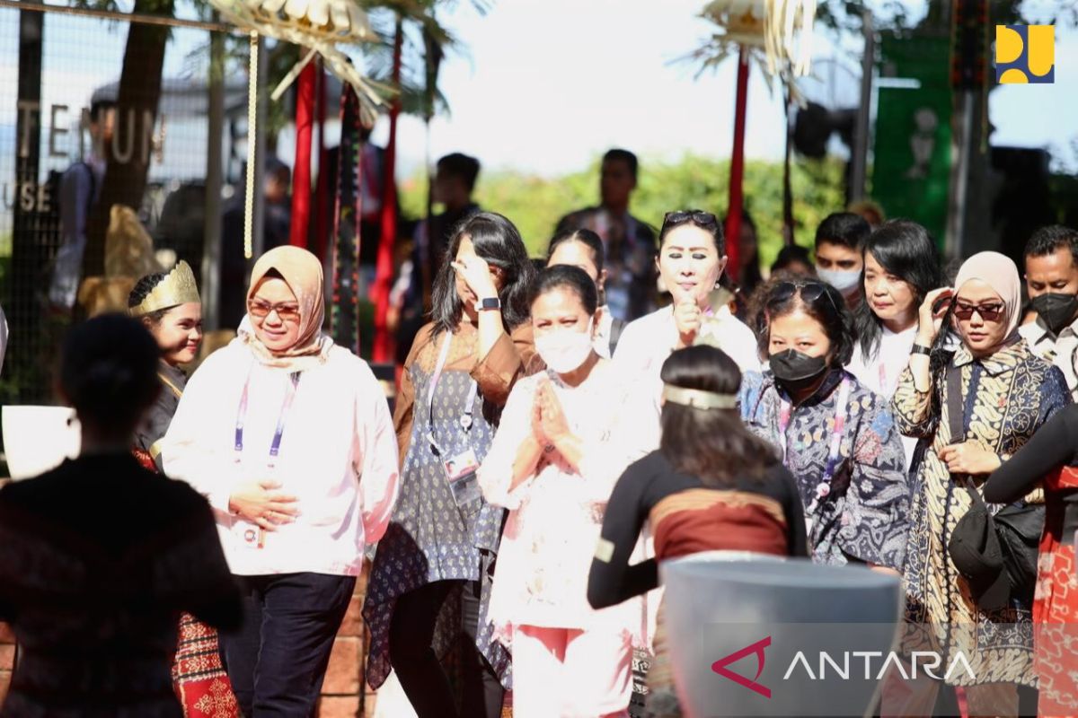 Iriana Jokowi tinjau Puncak Waringin lokasi "Spouse Program" KTT ASEAN