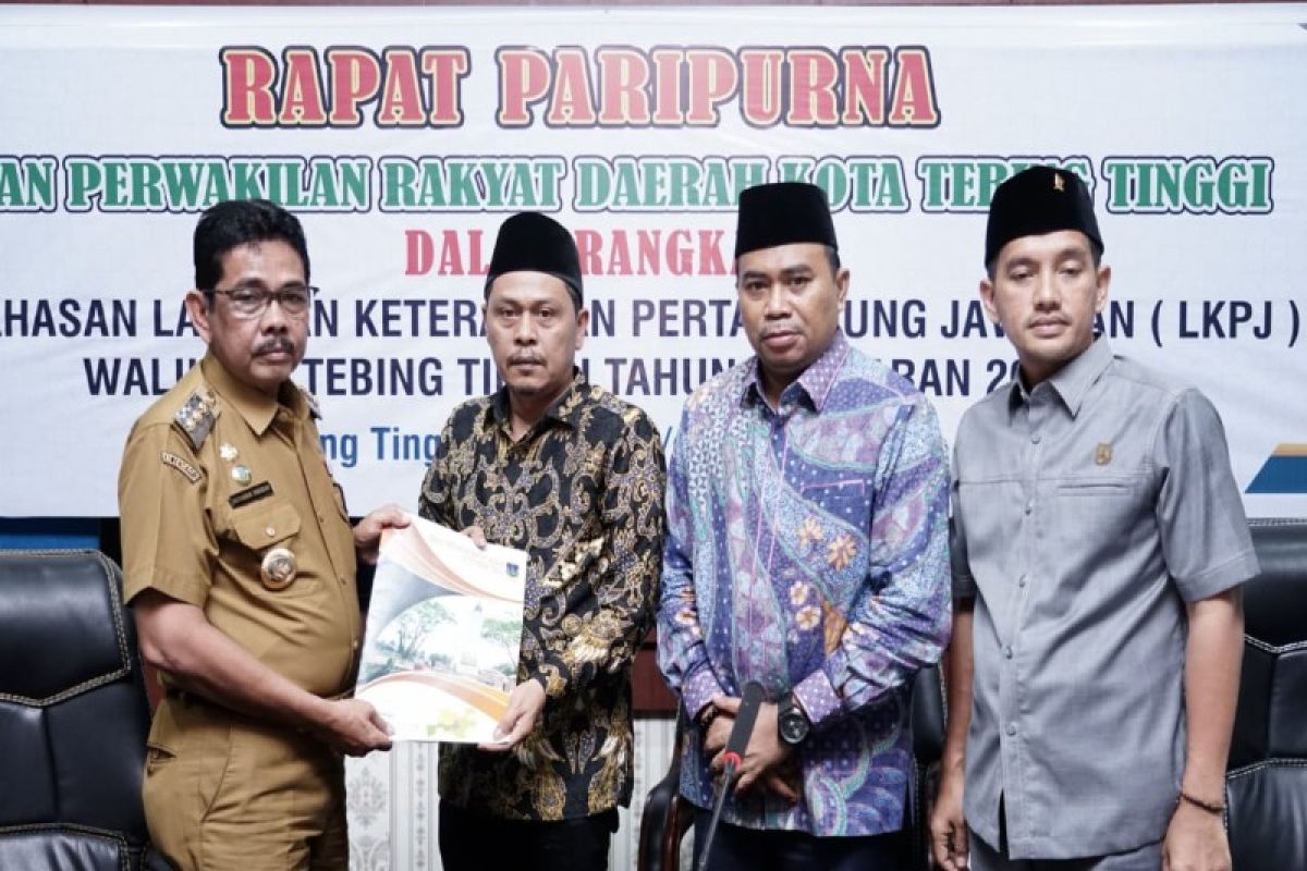 Dimiyathi sampaikan sejumlah hal di Paripurna DPRD Pembahasan LKPJ 2022