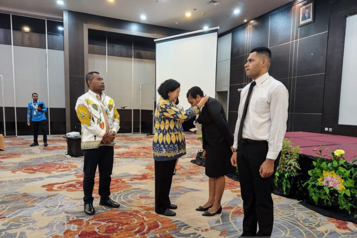159 pegawai Bank Papua terima SK penempatan tugas