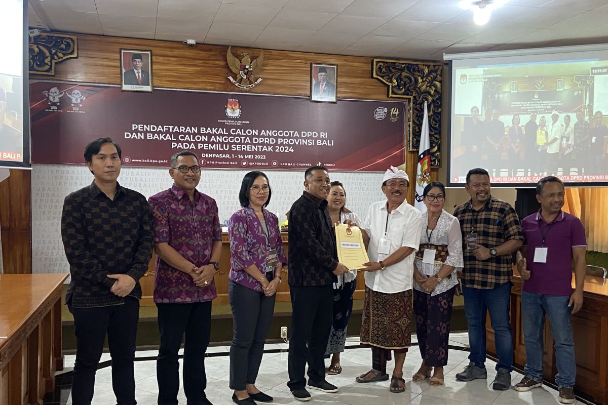 Empat calon DPD daftar ke KPU Bali