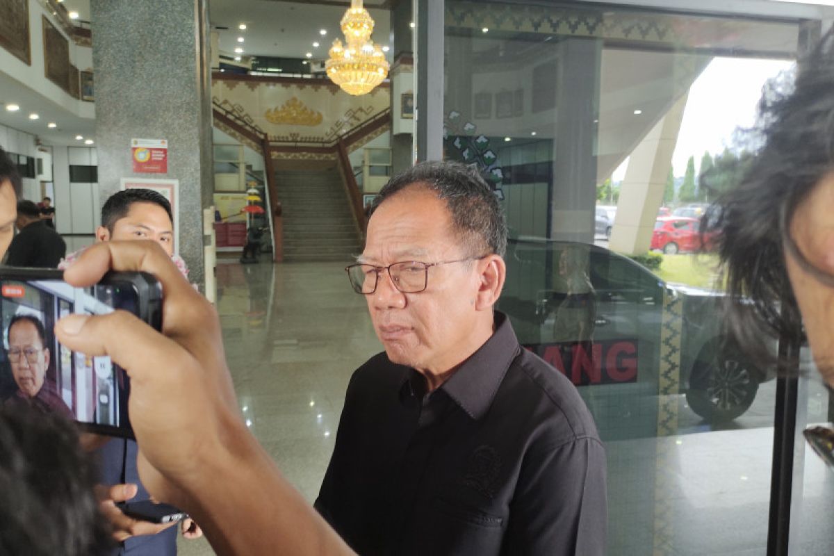 Ketua DPRD Lampung buka pameran dan lomba burung berkicau PWI Lampung Cup 2023