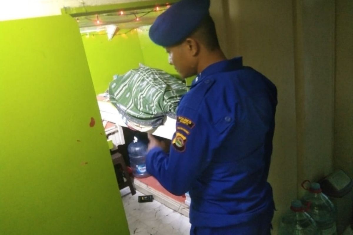 Polisi evakuasi kapten kapal asal Sulut yang tewas di Dompu