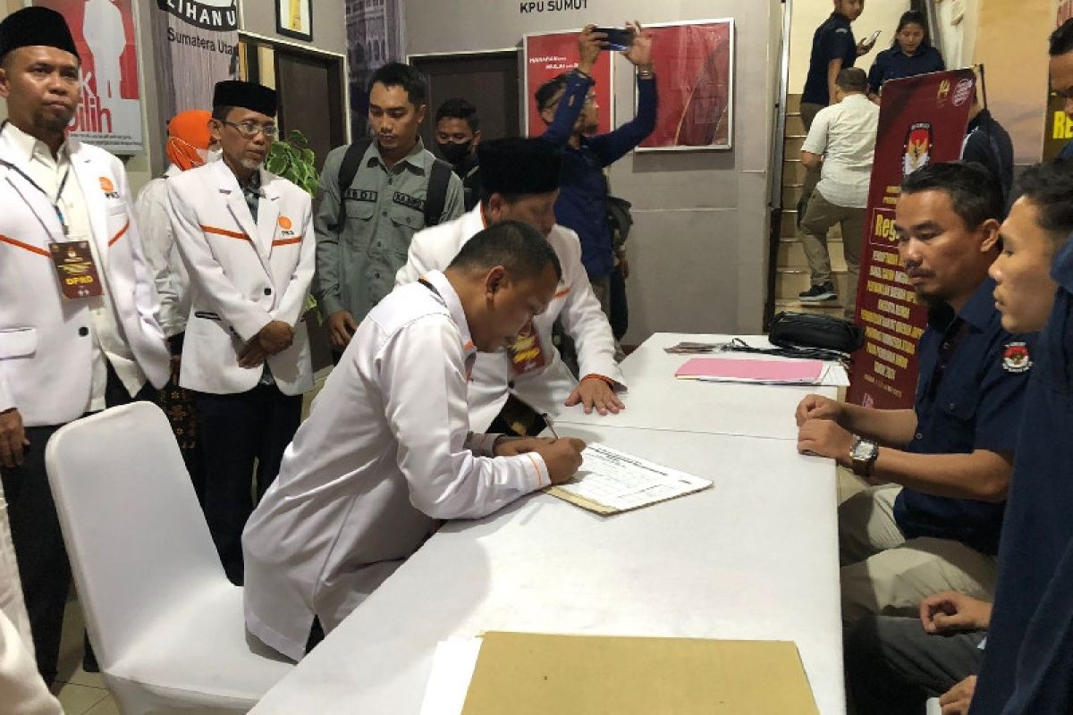 KPU Sumut terima pendaftaran bakal calon DPRD  dari PKS