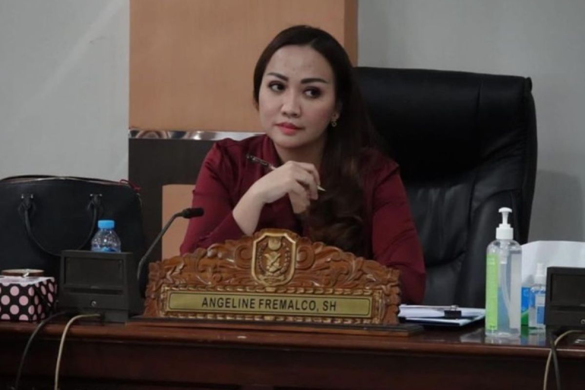 Kaukus perempuan politik Kalbar nilai batasi hak perempuan