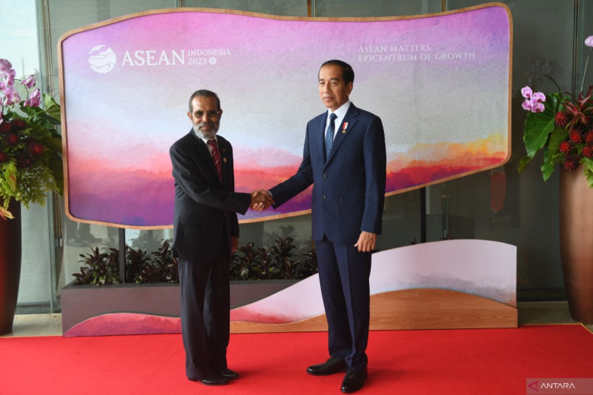Jokowi ucapkan selamat bergabung ASEAN saat temui PM Timor Leste