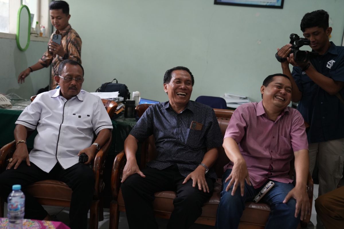 Delapan pelajar SMK di Surabaya terancam tak lulus sekolah