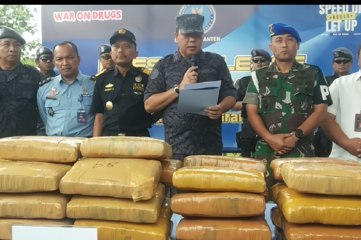 Penangkapan kurir dan oknum TNI bukti narkoba masih masalah serius di Indonesia
