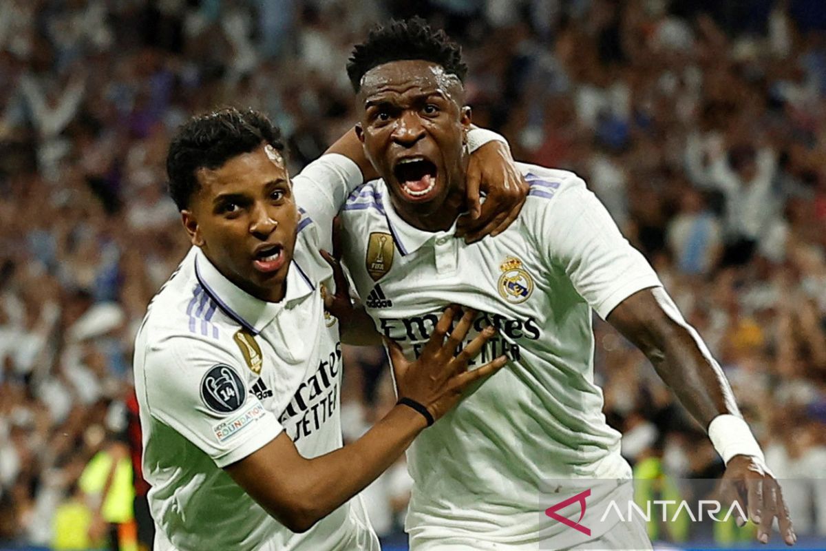 Suporter Real Madrid beri dukungan moral untuk  Vinicius Junior