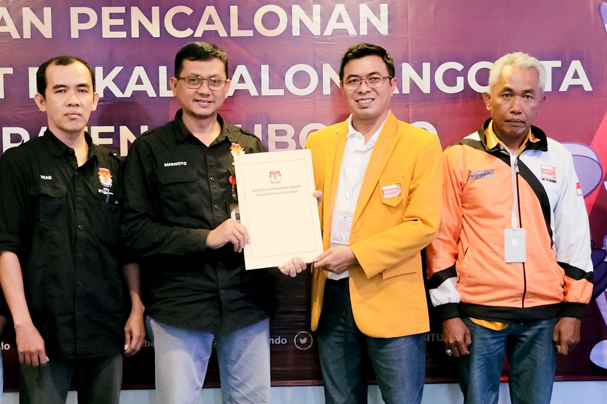 KPU Situbondo serahkan tanda terima pendaftaran bacaleg Hanura