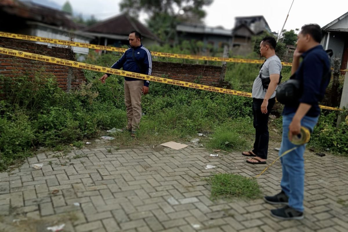 Polres Malang selidiki kematian dua warga diduga akibat minuman keras oplosan