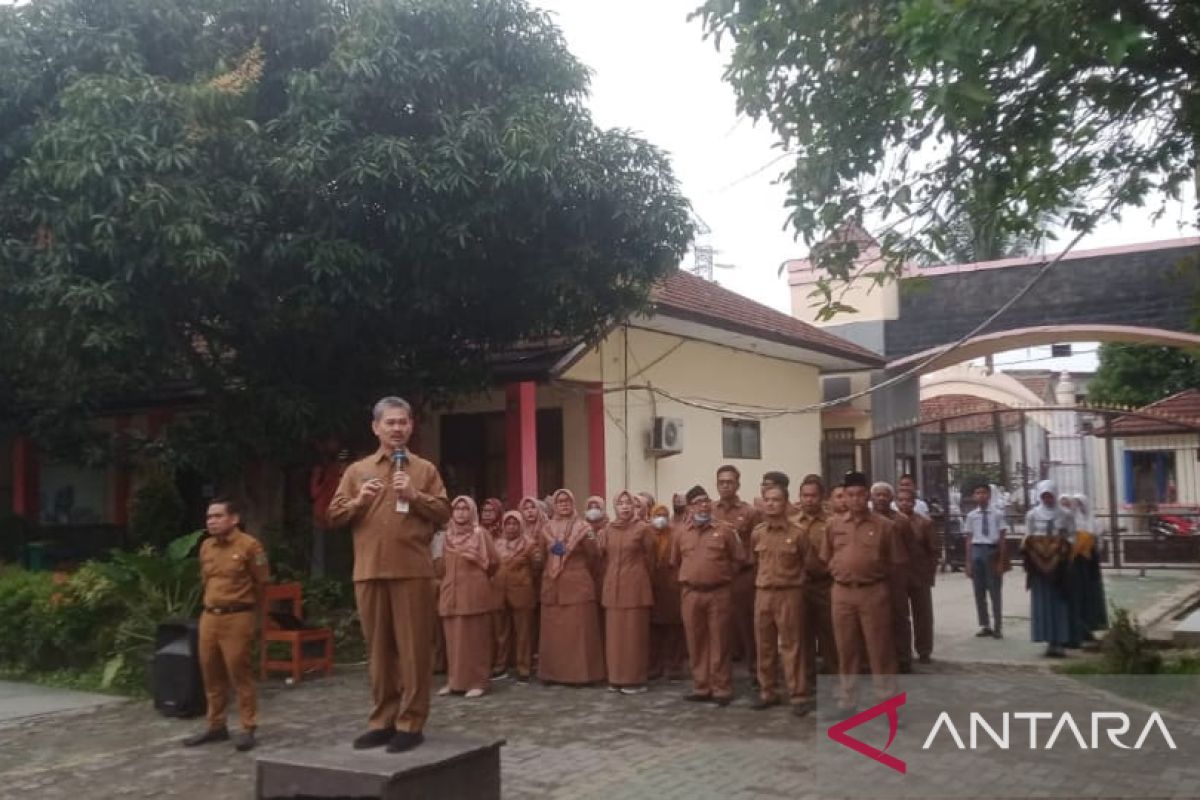 Pastikan Sarana Prasana Sekolah Layak, Kepala Dindikbud Banten Sidak Ke SMK