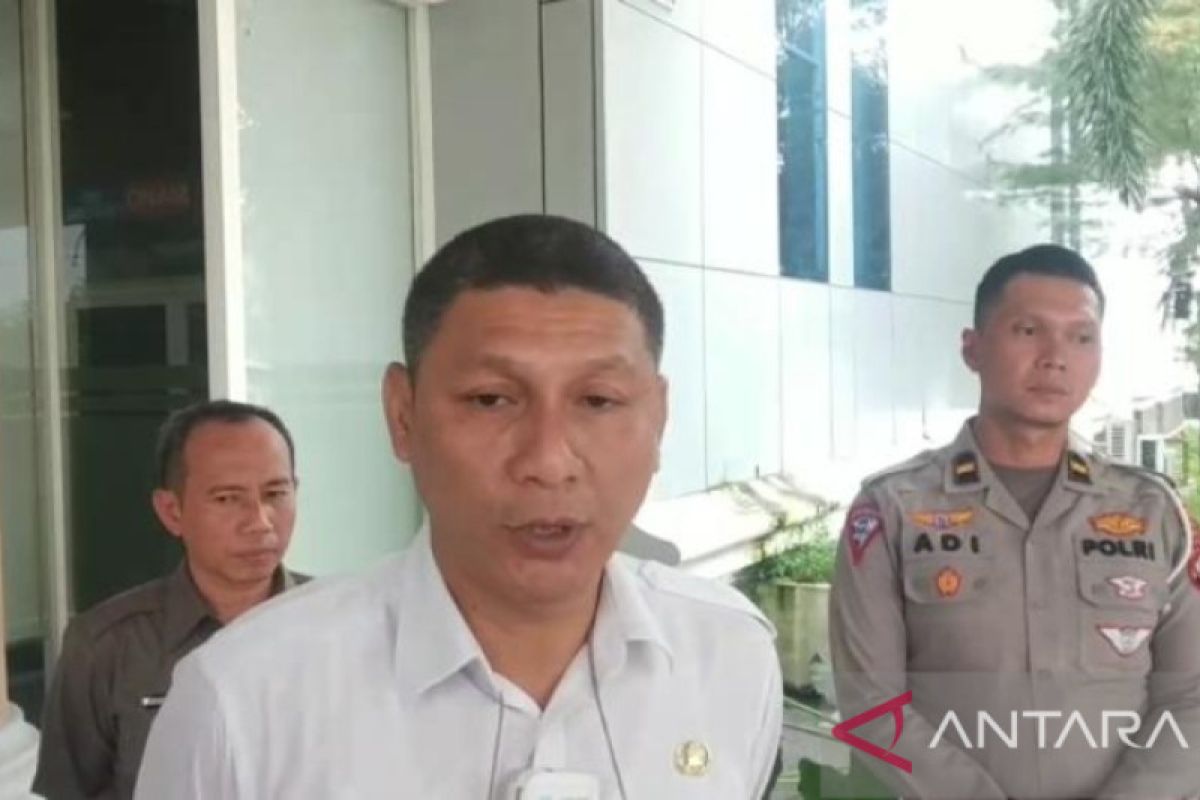 Sekretariat DPRD beli Pajero untuk ambulance bagi anggota dewan