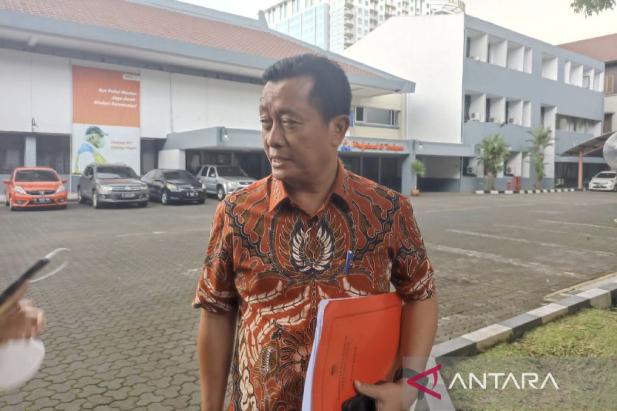 Sekda Ema Sumarna diperiksa KPK dalam kasus korupsi Wali Kota Bandung
