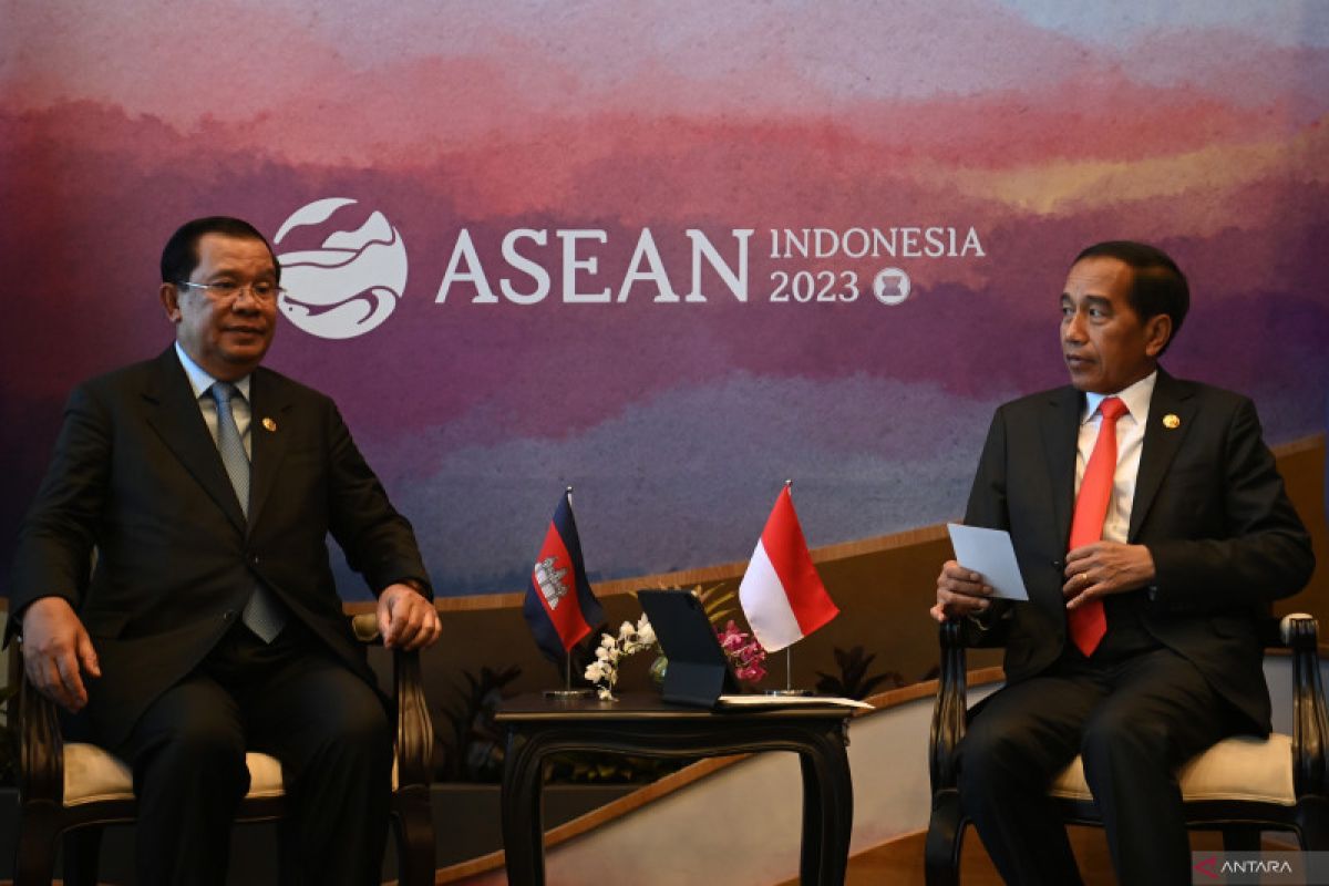 PM Kamboja minta maaf kepada Presiden Jokowi atas insiden bendera Indonesia terbalik