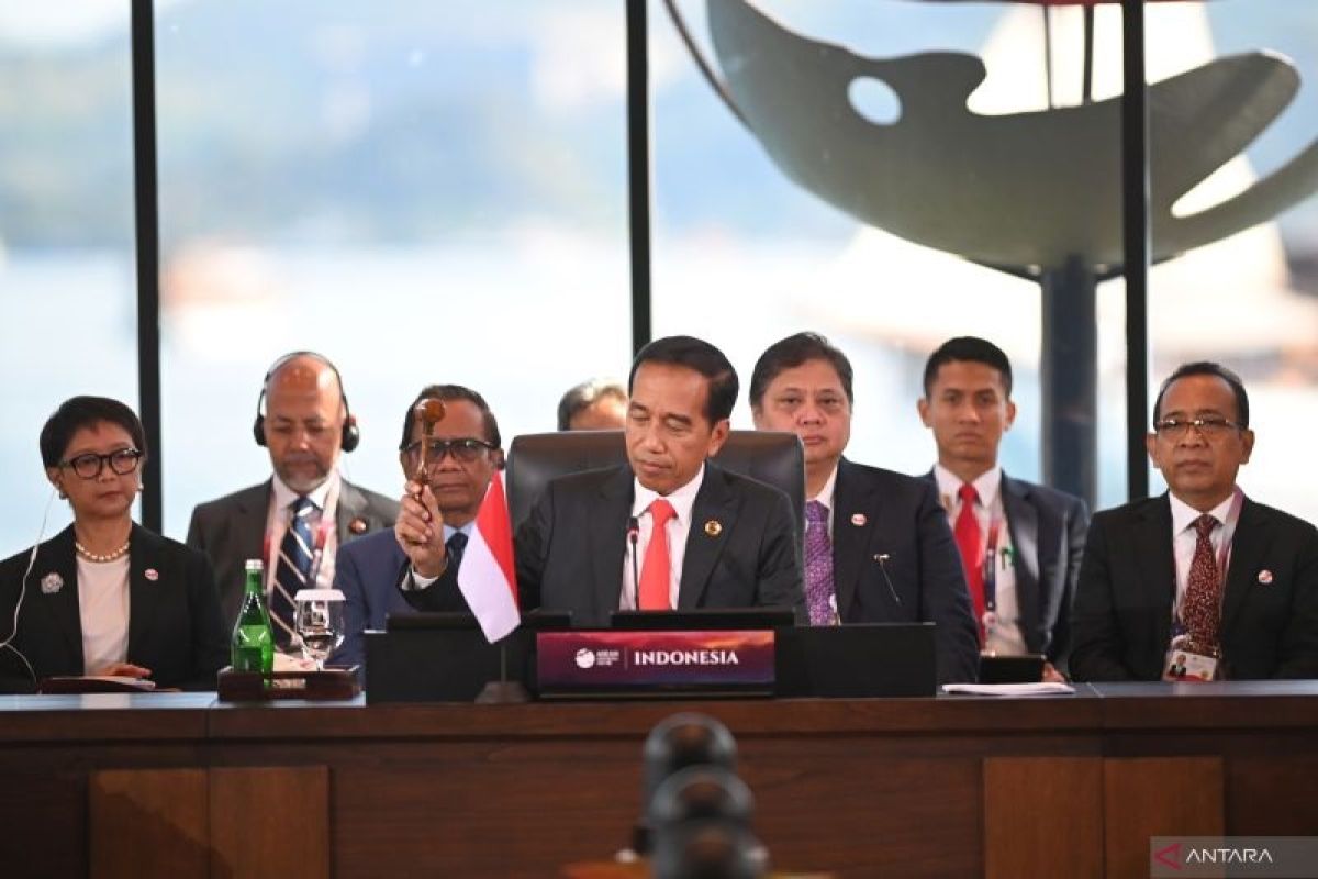 Presiden Jokowi mengatakan ASEAN harus bersiap dengan kondisi terburuk