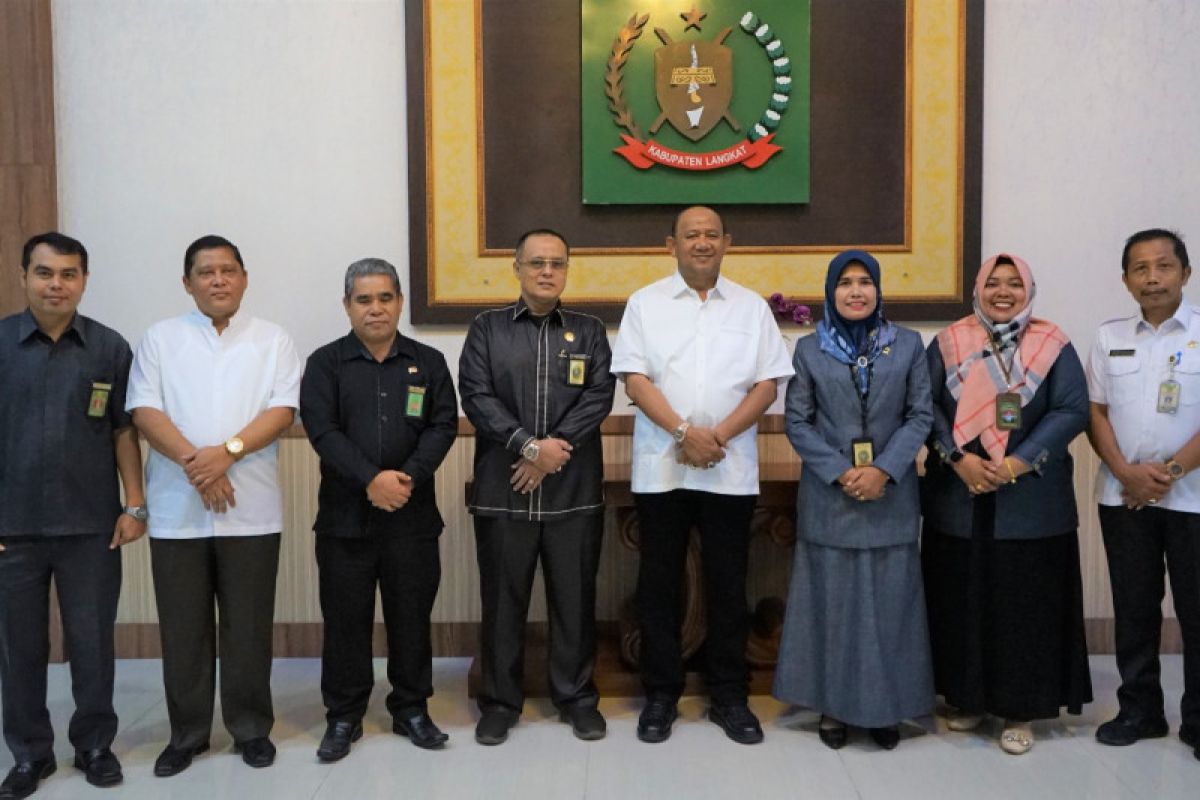 Plt Bupati Langkat terima silaturahmi Ketua Pengadilan Agama Stabat