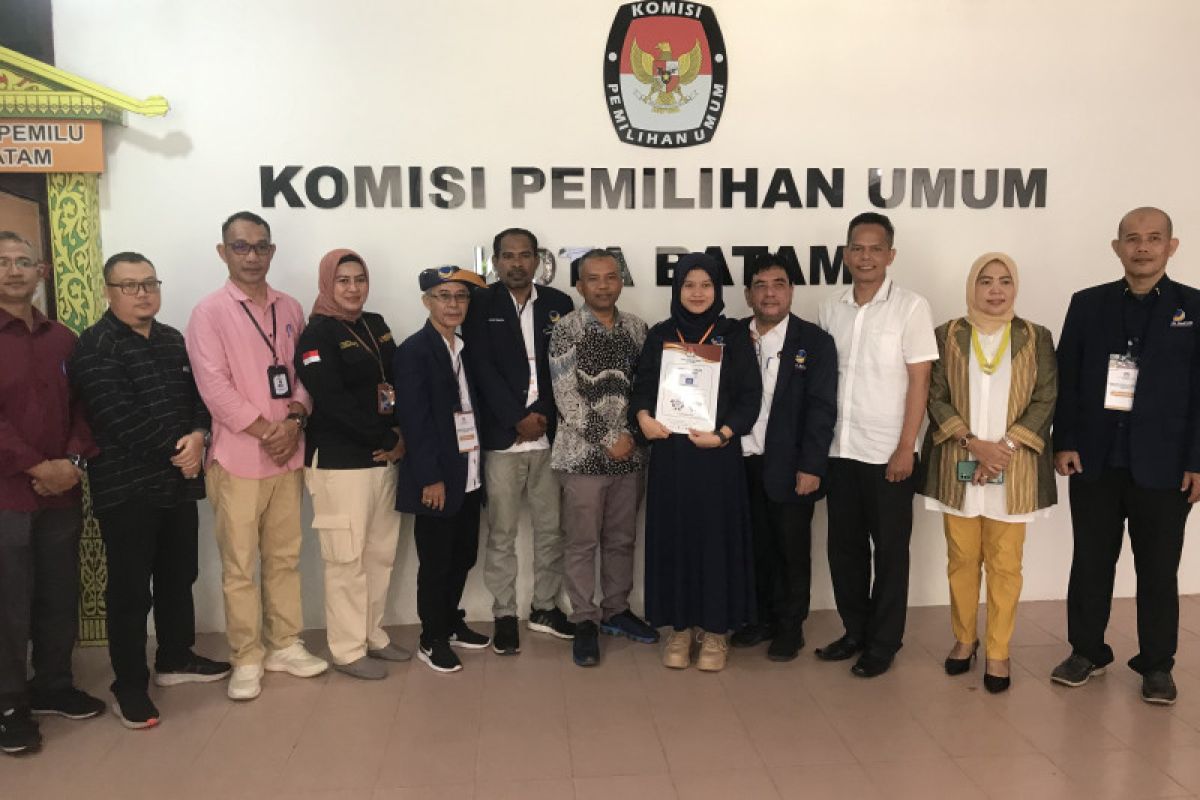 Kpu Batam Terima Pendaftaran 50 Bakal Caleg Partai Nasdem Antara News