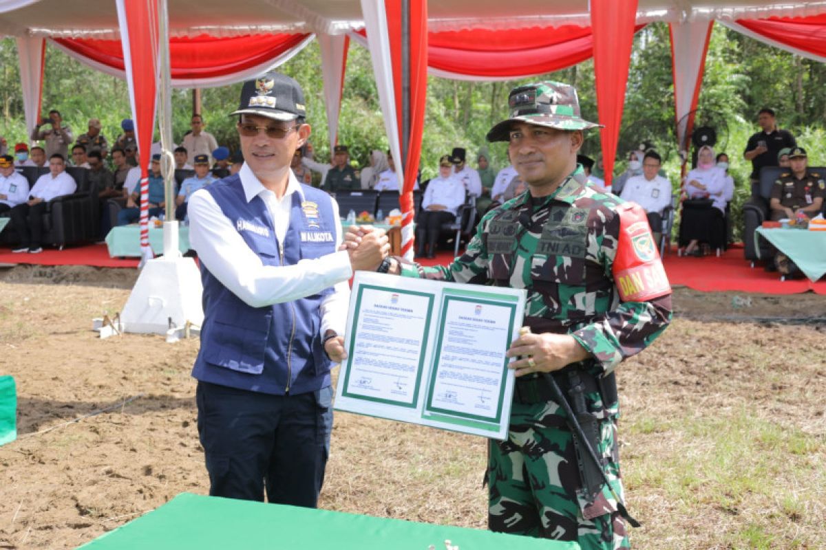 Pemkot-TNI benahi infraskruktur Kampung Serang  di Palembang