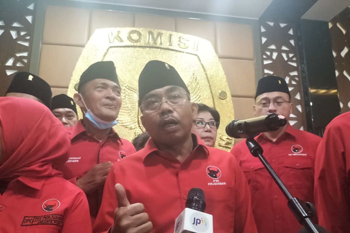 Empat anggota Fraksi PDIP DPRD DKI tidak mencalonkan lagi