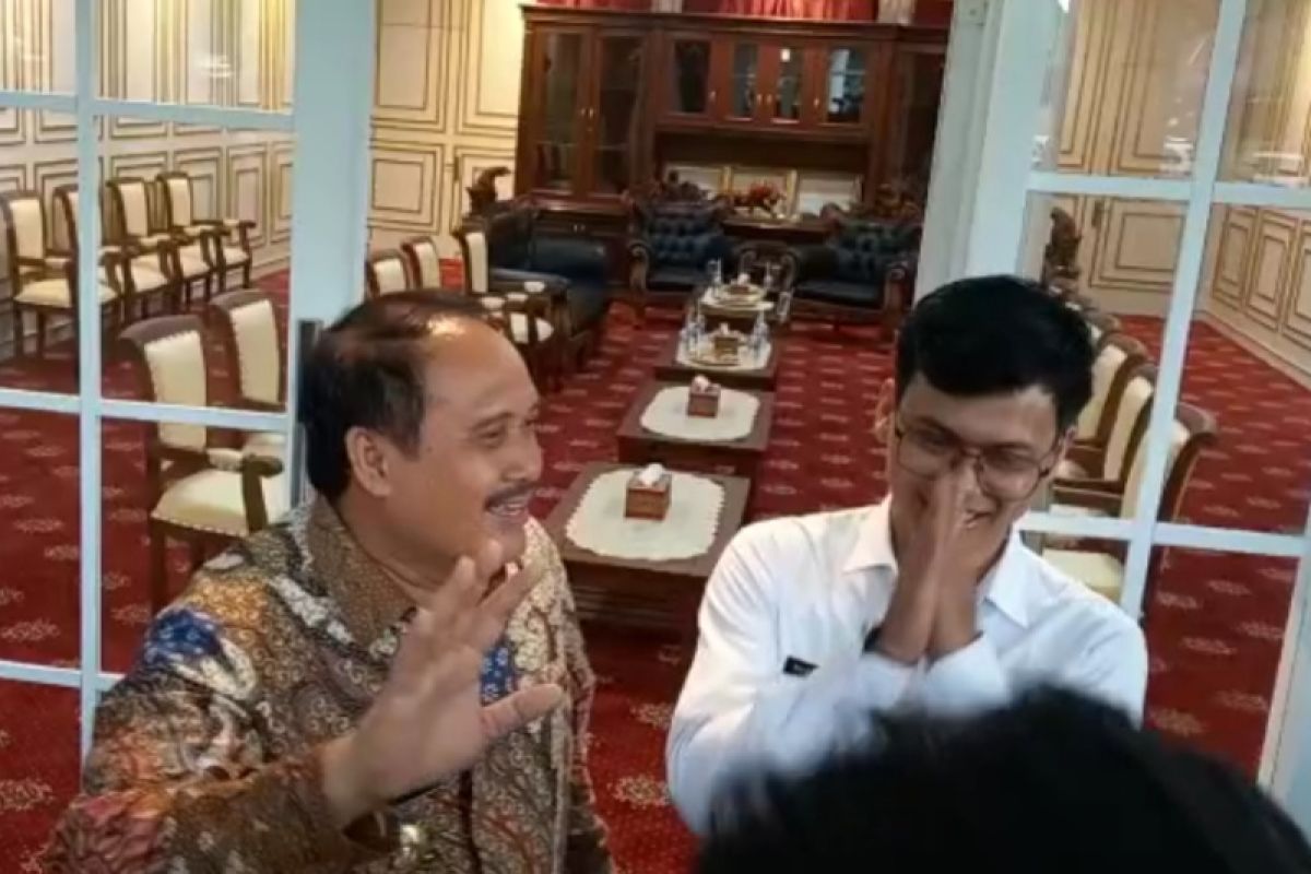 Bupati Pengandaran minta guru yang laporkan pungli tetap mengajar